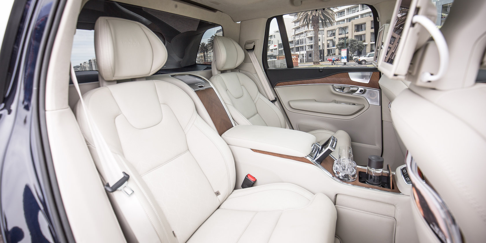 2017 신형 볼보 XC90 T8 AWD [데이터주의] | 인스티즈