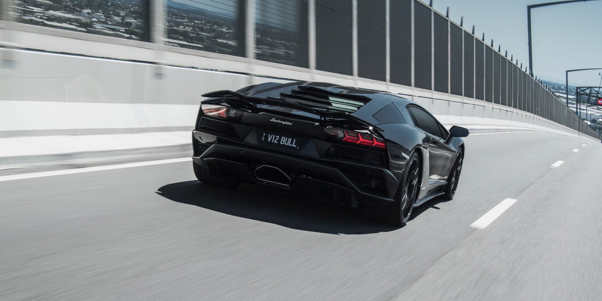 2018 람보르기니 아벤타도르 S [데이터주의] | 인스티즈