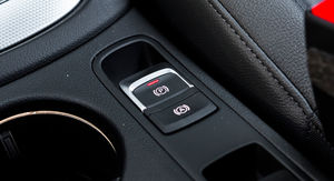 2015 Audi Q3 2.0 TFSI quattro S tronic Sport giá 2015 Audi Q3 2.0 TFSI S tronic quattro Sport Review