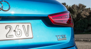 2015 Audi Q3 2.0 TFSI quattro S tronic Sport giá 2015 Audi Q3 2.0 TFSI S tronic quattro Sport Review