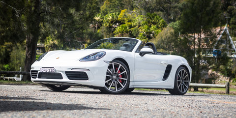 2016 Porsche Boxster S v Jaguar F-Type V6 S comparison 2016 Porsche Boxster S v Jaguar F-Type V6 S comparison