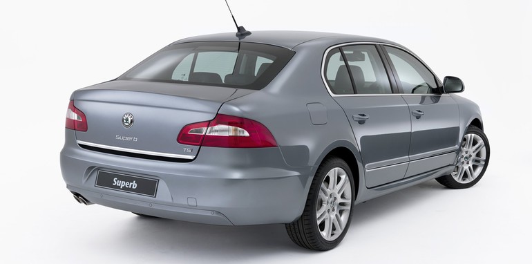 skoda-superb_ext_020_s.jpg