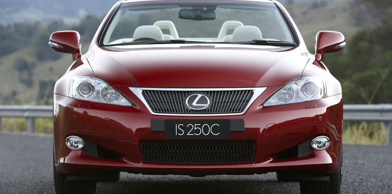 Lexus IS250C Review