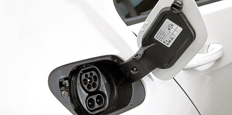 Volkswagen e-Golf - 4