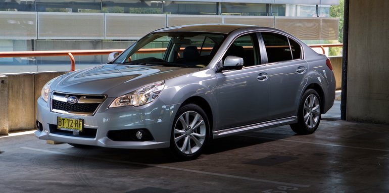 how does nissan altima compared to toyota camry #7