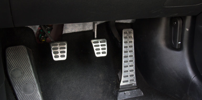 2014-kia-pro_cee'd GT-manual-hatchback-22