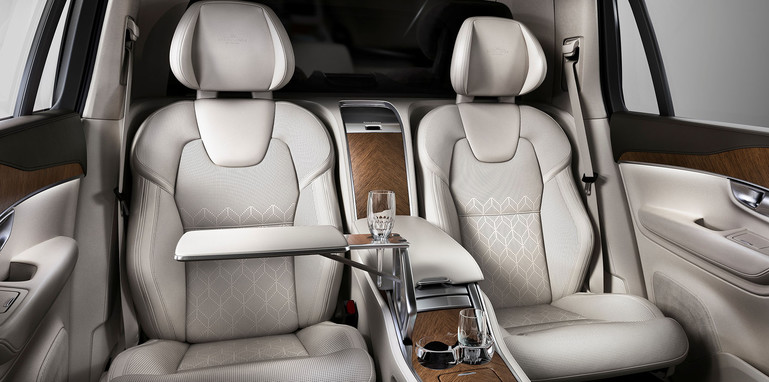 Volvo XC90 Excellence - interior