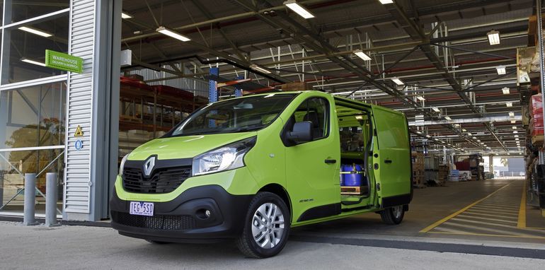 2015 Renault Trafic_21