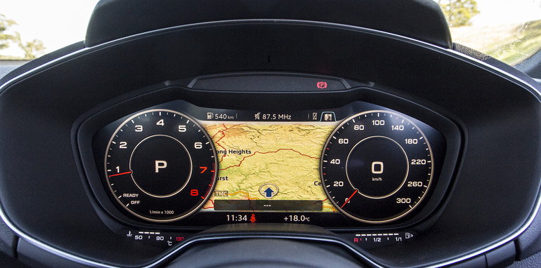 Audi TT v BMW 228i 66b