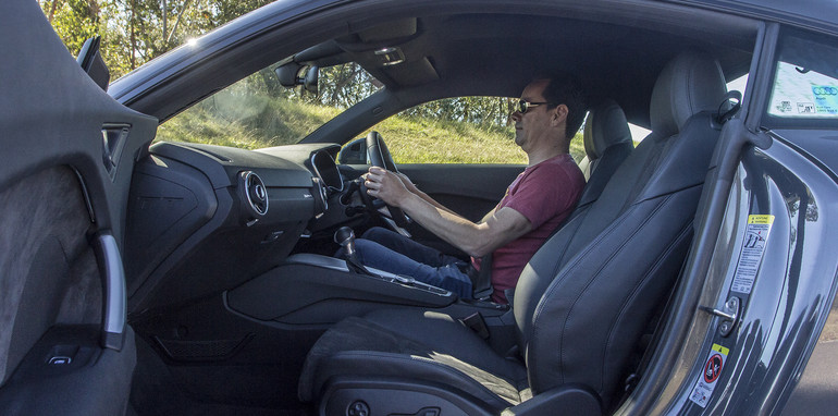 Audi TT v BMW 228i 76b