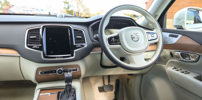 2016-volvo-xc90-launch-29