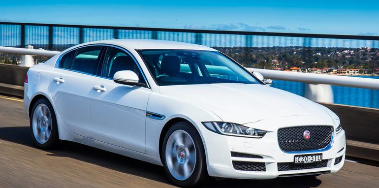 Jaguar XE 6