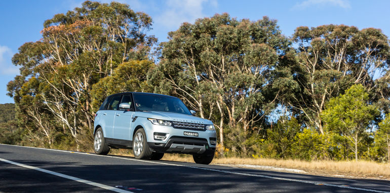Porsche Cayenne v Range Rover Sport Hybrid Comparo-34