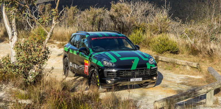 Porsche Cayenne v Range Rover Sport Hybrid Comparo-64