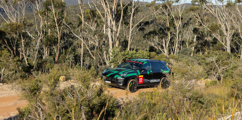 Porsche Cayenne v Range Rover Sport Hybrid Comparo-95