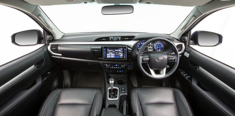 2015 Toyota HiLux 4x4 SR5 double cab