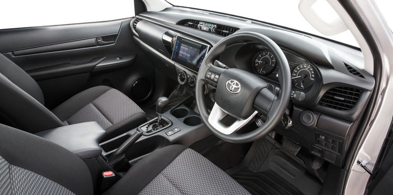 2015 Toyota HiLux 4x2 Workmate single cab-chassis