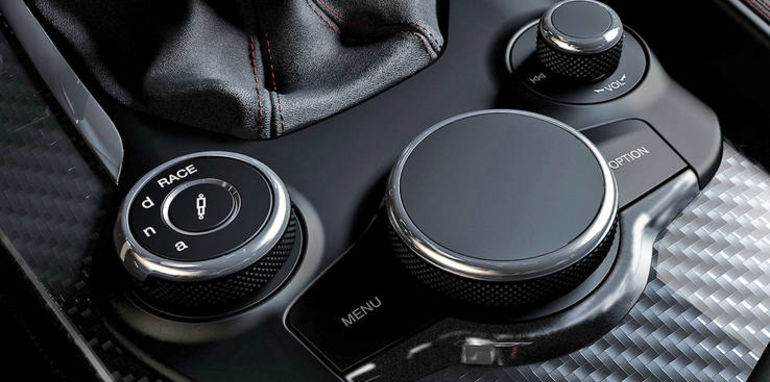 Alfa Romeo Giulia Quadrifoglio Dash Revealed Styling