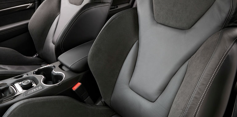 2016_hsv_gen-f2_03_gts_sedan_06