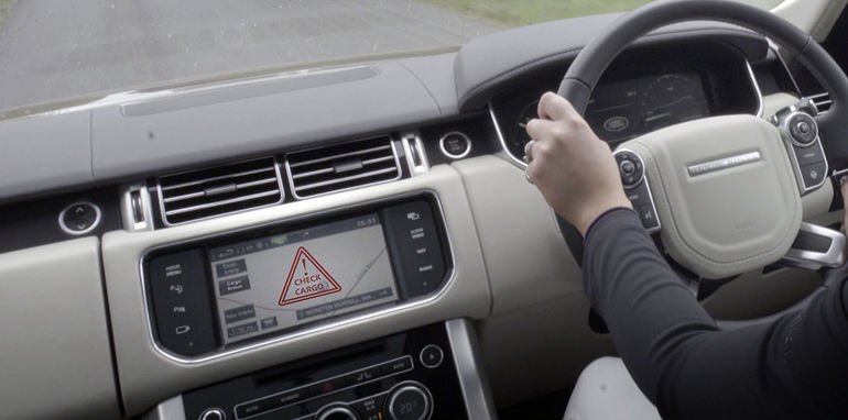 land-rover_transparent-trailer_01a