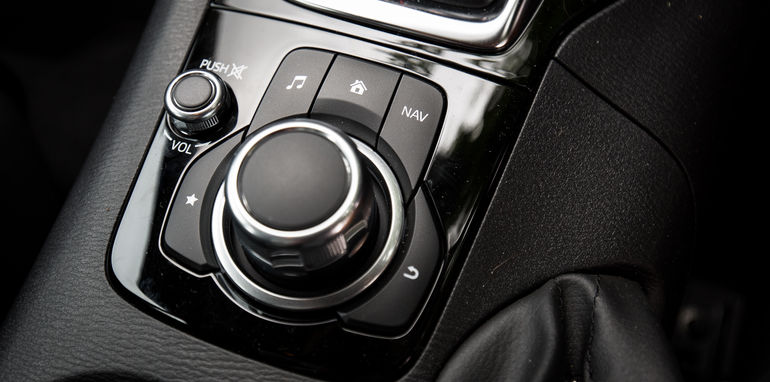 2015-ford-focus-v-mazda3-hatch-comparison-14