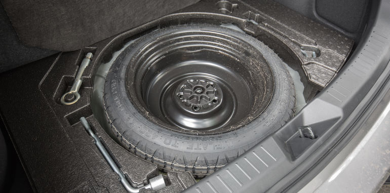 2015-ford-focus-v-mazda3-hatch-comparison-36