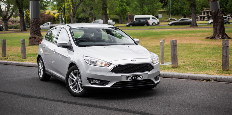 2015-ford-focus-v-mazda3-hatch-comparison-42