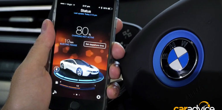 BMW-i8-Connected-Drive-3