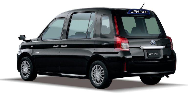 toyota-jpn-taxi-rear