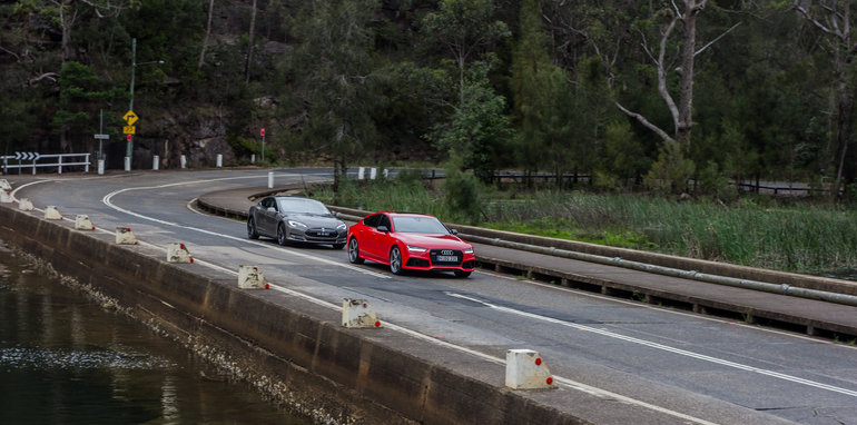 2015 Tesla Model S P85D v 2015 Audi RS7-100