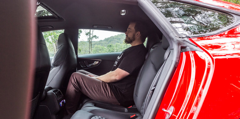 2015 Tesla Model S P85D v 2015 Audi RS7-64