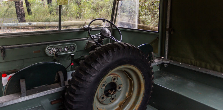 Land Rover Defender Old v New 90 Series-14