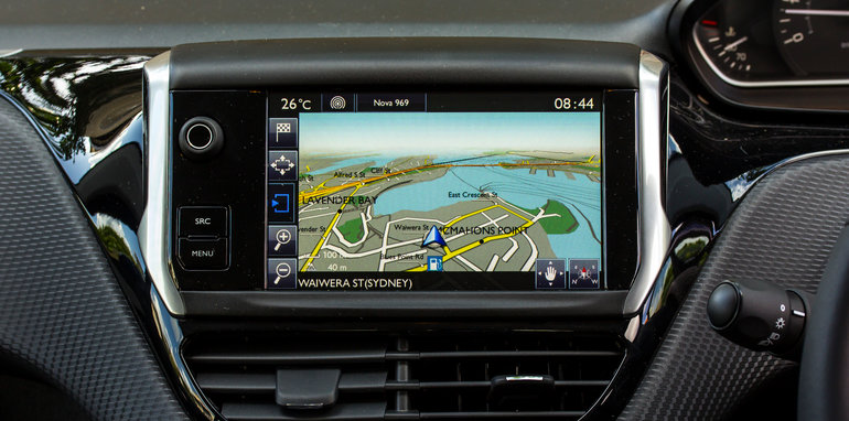 2016-peugeot-208-active-22