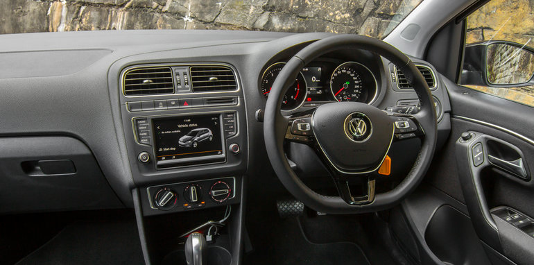 volkswagen-polo-81tsi-comfortline-18