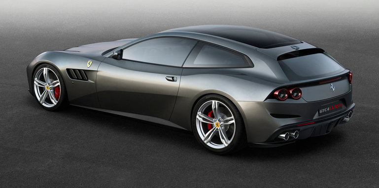 ferrari-gtc4-lusso-rear2