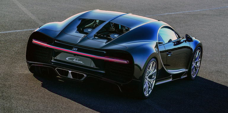 2016_bugatti_chiron_on-road_07