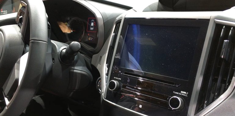 2017-Subaru-Impreza-hatch-and-sedan-NY-a