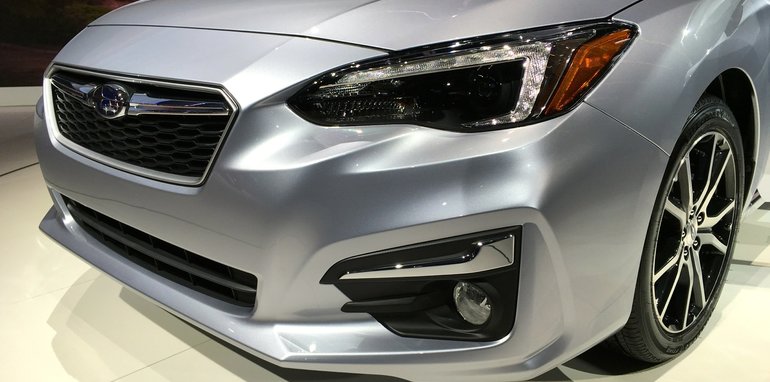2017-Subaru-Impreza-hatch-and-sedan-NY-a