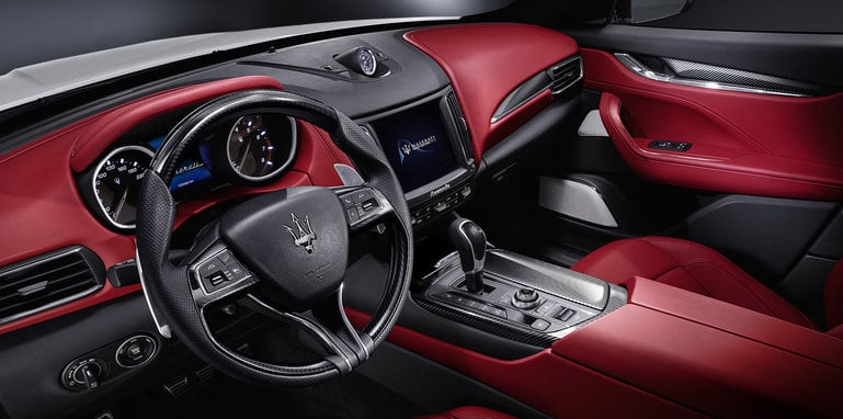 maserati-levante-dashboard