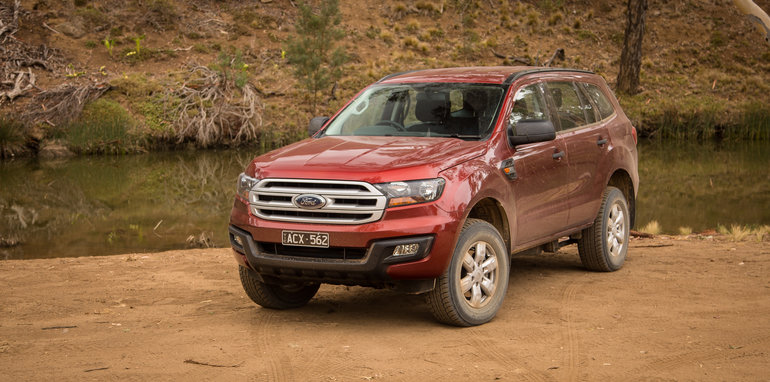 2016-mux-fortuner-everest-pajerosport-patrol-4x4-wagon-comparison-305