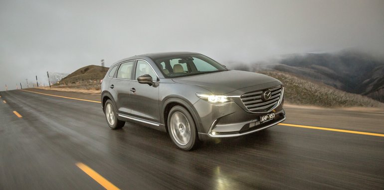 2016 Mazda CX-9_01