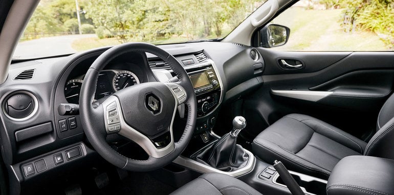 renault-alaskan-interior