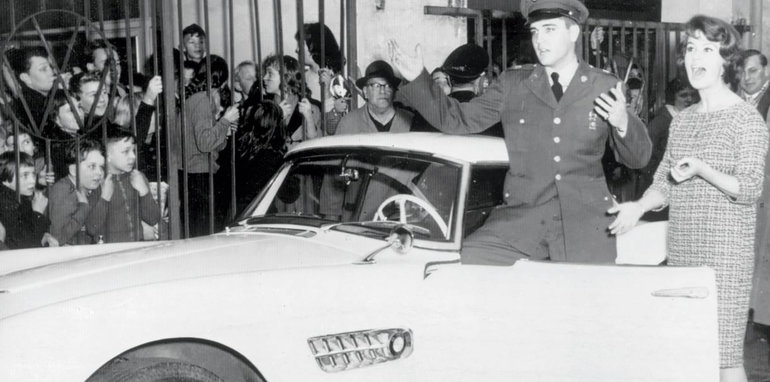 1958_bmw_507_elvis_02