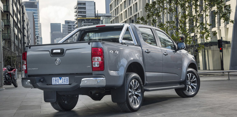 2017-Holden-Colorado-32