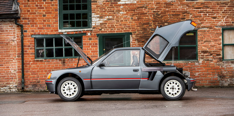Peugeot-205-T16-02
