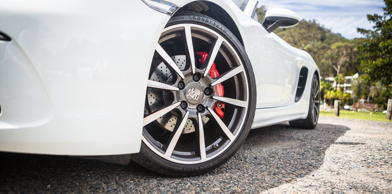 2016-porsche-boxter-s-v-jaguar-f-type-v6-s-100