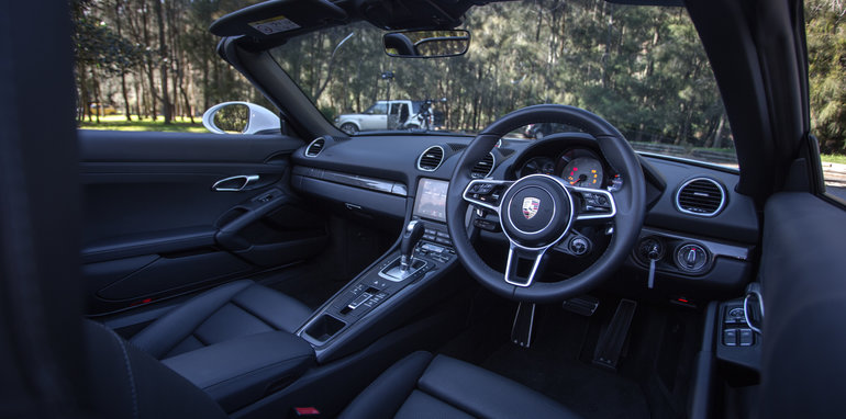 2016-porsche-boxter-s-v-jaguar-f-type-v6-s-7