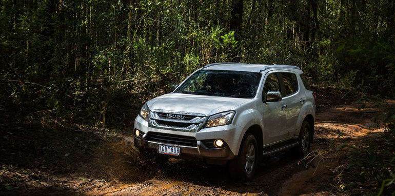 2016-isuzu-mu-x-ls-t-08