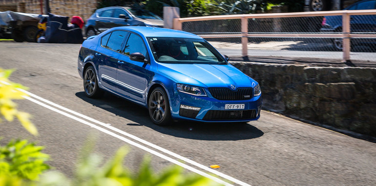 2017-skoda-octavia-rs-sedan-69