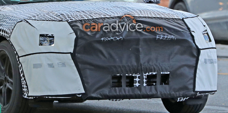 ford-mustang-facelift-coupe-spy-2-front